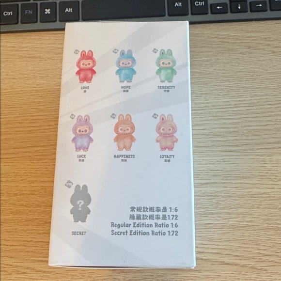 Pop Mart Big Energy Vinyl Plush Pendant Blind Box - Picture 2 of 4